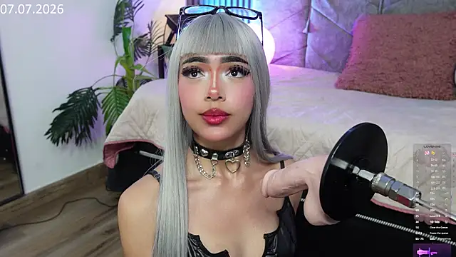 Snapshot of _ViolletteNoir_ chatting on 7, 7, 2026 ViolletteNoir online show from 7, 7, 2026