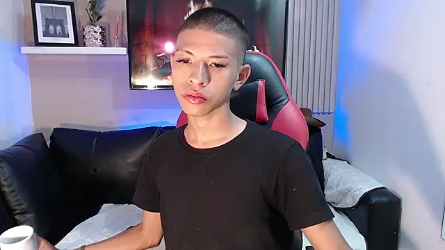 Tessachains 2  online show from 1, 12, 2025