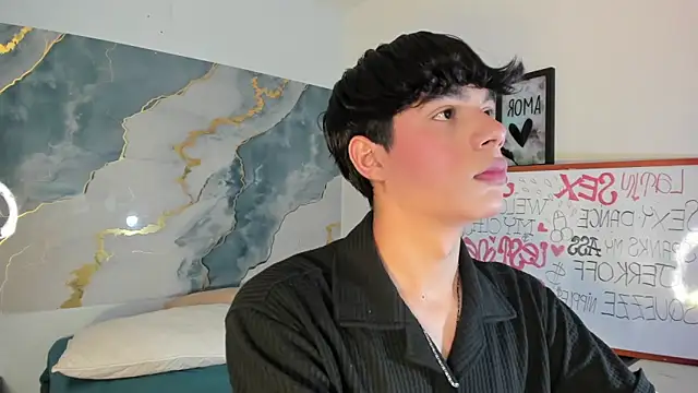 Snapshot of Isaac_Kurtt chatting on 11, 11, 2025 Isaac Kurtt online show from 11, 11, 2025