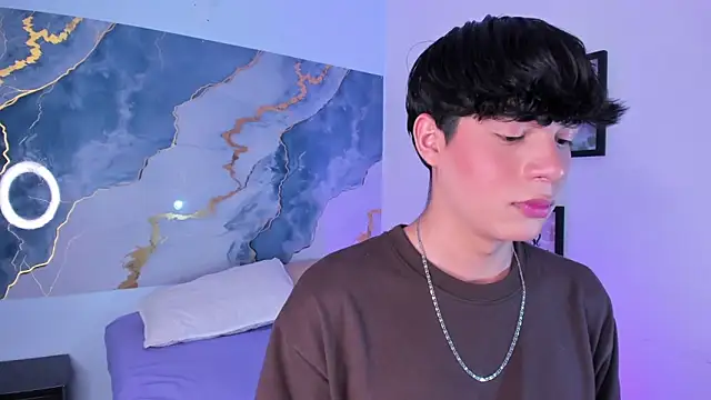 Snapshot of Isaac_Kurtt chatting on 14, 11, 2025 Isaac Kurtt online show from 14, 11, 2025