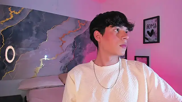 Snapshot of Isaac_Kurtt chatting on 22, 11, 2025 Isaac Kurtt online show from 22, 11, 2025