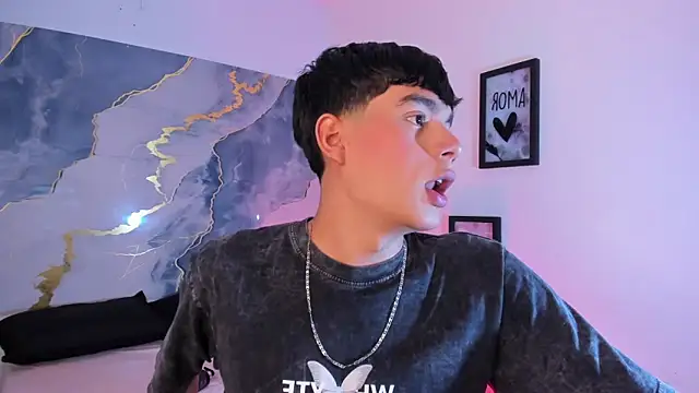 Snapshot of Isaac_Kurtt chatting on 24, 11, 2025 Isaac Kurtt online show from 24, 11, 2025