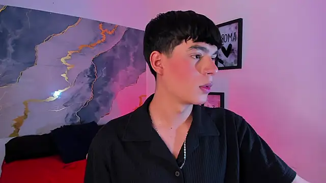 Snapshot of Isaac_Kurtt chatting on 3, 12, 2025 Isaac Kurtt online show from 3, 12, 2025