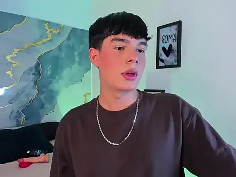 Snapshot of Isaac_Kurtt chatting on 4, 12, 2025 Isaac Kurtt online show from 4, 12, 2025