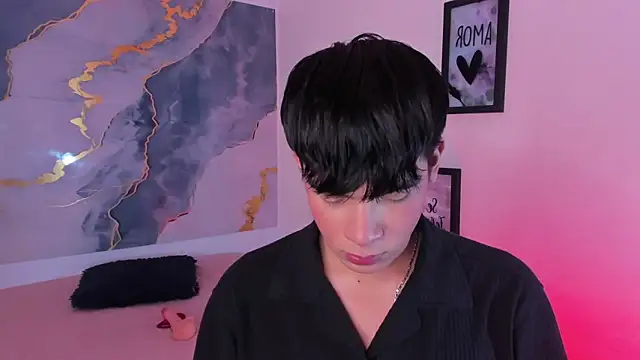 Snapshot of Isaac_Kurtt chatting on 18, 12, 2025 Isaac Kurtt online show from 18, 12, 2025