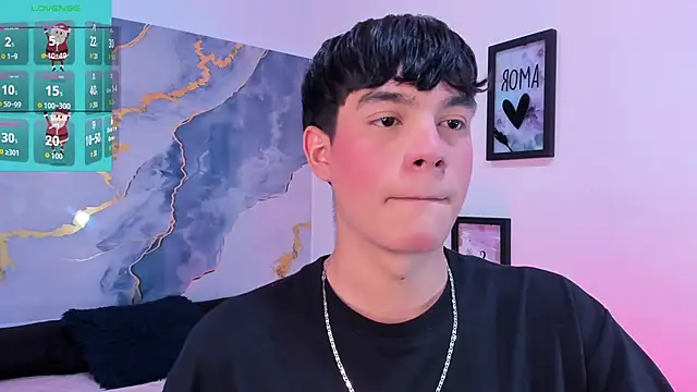 Snapshot of Isaac_Kurtt chatting on 20, 12, 2025 Isaac Kurtt online show from 20, 12, 2025