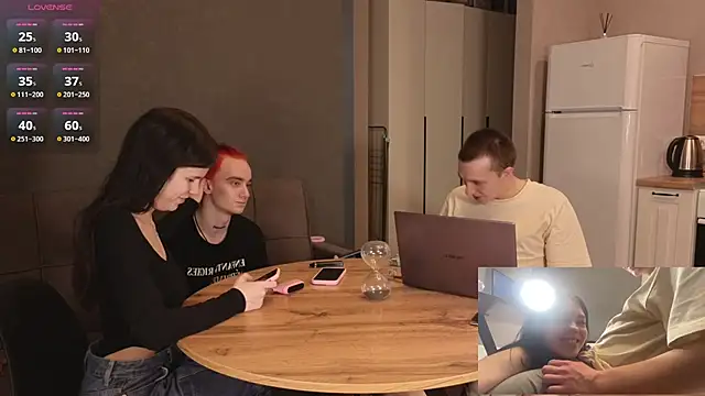 notaswingers online show from 8, 11, 2025