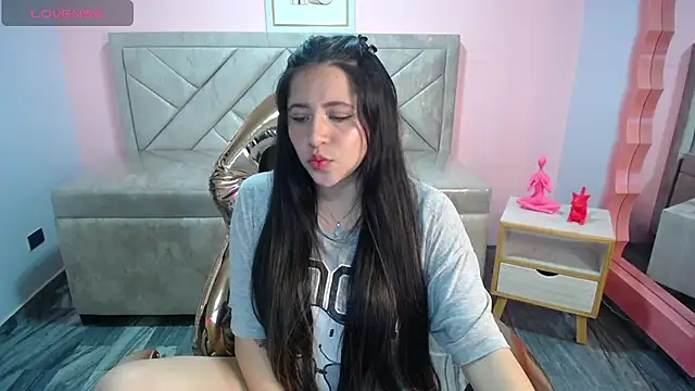 Snapshot of aria_ch2 chatting on 14, 11, 2025 aria ch2 online show from 14, 11, 2025