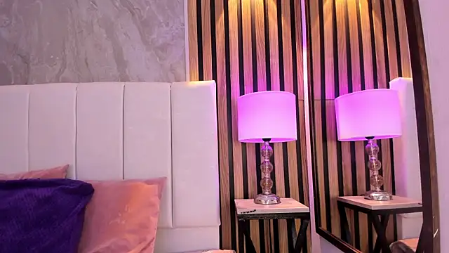 Snapshot of Carlotta_de_velour chatting on 1, 5, 2026 Carlotta de velour online show from 1, 5, 2026