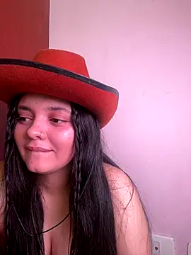 candicewest  online show from 17, 12, 2025