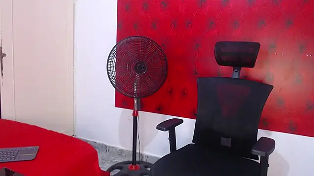 Bryant Connor online show from 21, 12, 2025