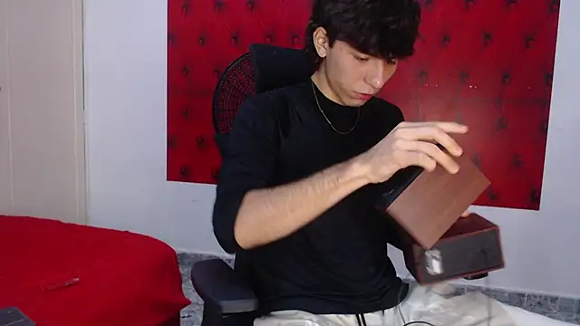 Bryant Connor online show from 23, 12, 2025