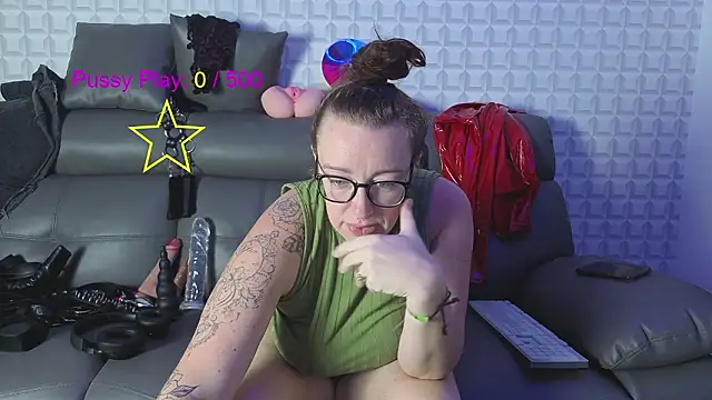 Snapshot of JadeStarUK chatting on 17, 3, 2026 JadeStarUK online show from 17, 3, 2026