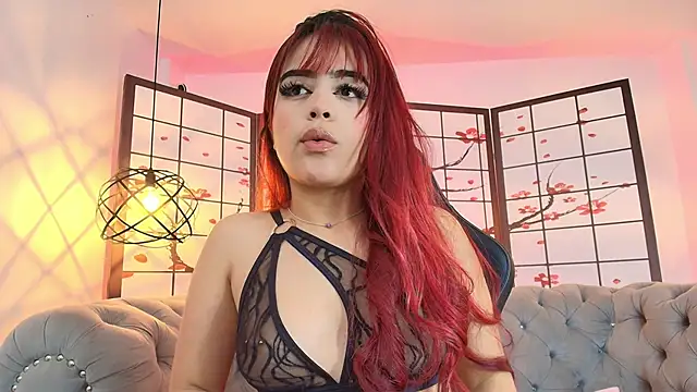 Chloejonson online show from 26, 11, 2025