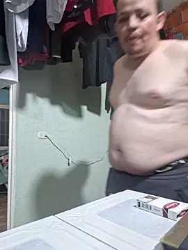 Snapshot of swif1995taylor chatting on 13, 11, 2025 swif1995taylor online show from 13, 11, 2025