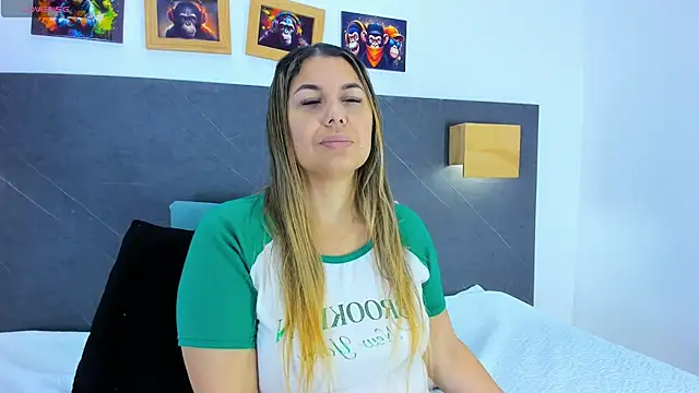 Andhrea Vale online show from 4, 2, 2026