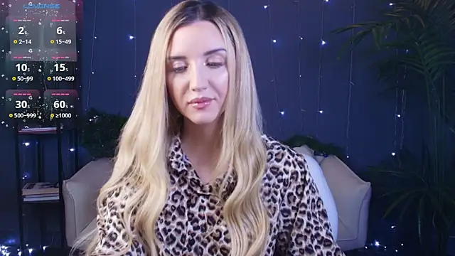 Snapshot of _Mi1a_ chatting on 20, 12, 2025 Mi1a online show from 20, 12, 2025