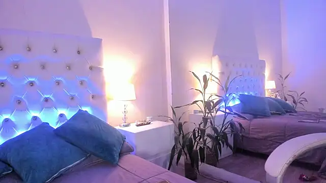 Scarlett Bunny  online show from 27, 5, 2026