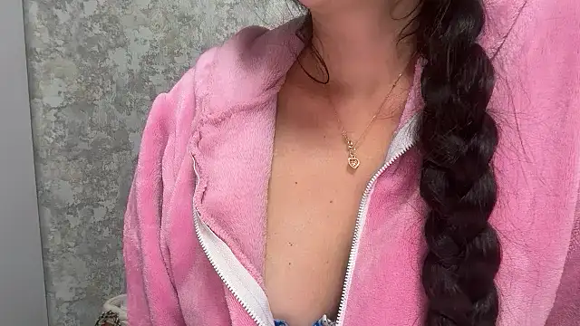 Snapshot of Angelinaa19 chatting on 16, 3, 2026 Angelinaa19 online show from 16, 3, 2026