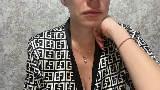 Snapshot of Angelinaa19 chatting on 19, 3, 2026 Angelinaa19 online show from 19, 3, 2026