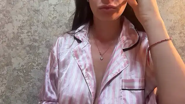 Snapshot of Angelinaa19 chatting on 2, 4, 2026 Angelinaa19 online show from 2, 4, 2026