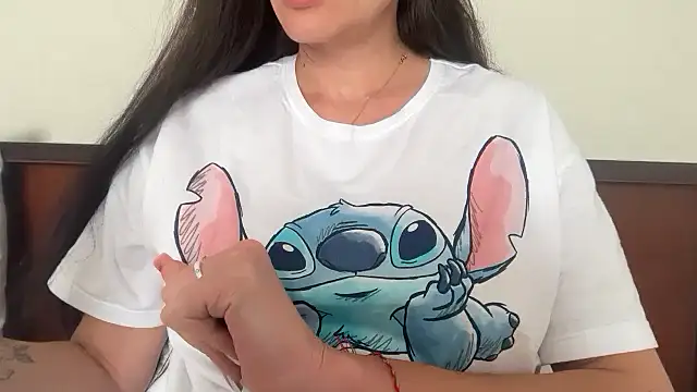 Snapshot of Angelinaa19 chatting on 11, 4, 2026 Angelinaa19 online show from 11, 4, 2026