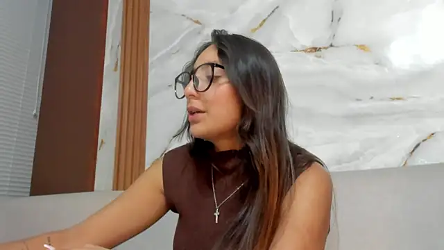 LilyGarcia online show from 2, 7, 2026