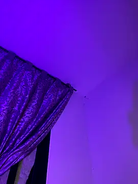 VIOLET EF online show from 21, 11, 2025