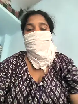 Snapshot of laxmi2629 chatting on 7, 11, 2025 laxmi2629 online show from 7, 11, 2025