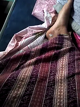 Snapshot of laxmi2629 chatting on 14, 11, 2025 laxmi2629 online show from 14, 11, 2025