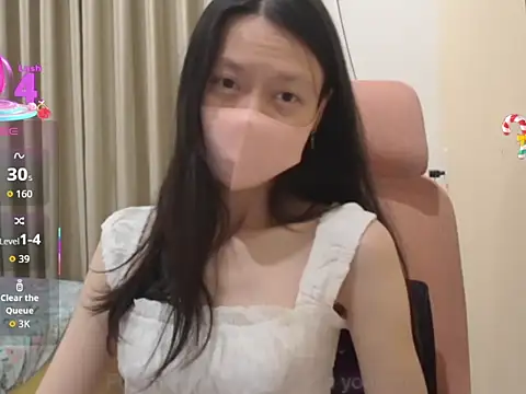 Snapshot of Lil-Cherries chatting on 12, 11, 2025 Lil-Cherries online show from 12, 11, 2025