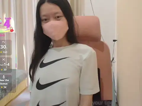 Snapshot of Lil-Cherries chatting on 15, 11, 2025 Lil-Cherries online show from 15, 11, 2025