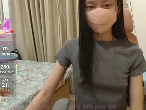 Snapshot of Lil-Cherries chatting on 16, 12, 2025 Lil-Cherries online show from 16, 12, 2025