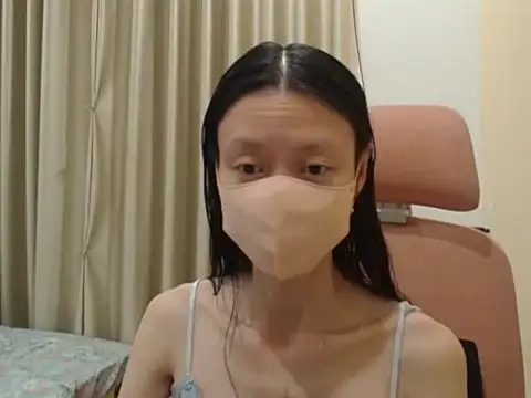 Snapshot of Lil-Cherries chatting on 2, 2, 2026 Lil-Cherries online show from 2, 2, 2026