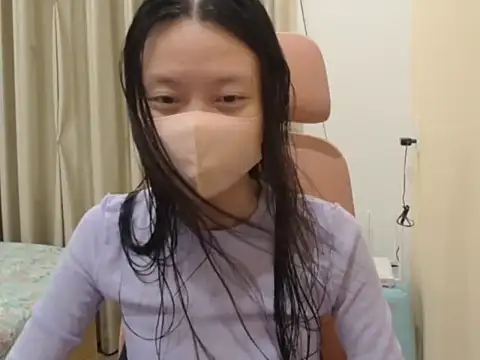 Lil-Cherries online show from 3, 3, 2026