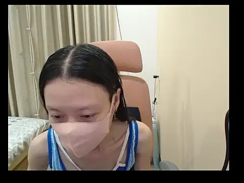 Lil-Cherries online show from 5, 5, 2026