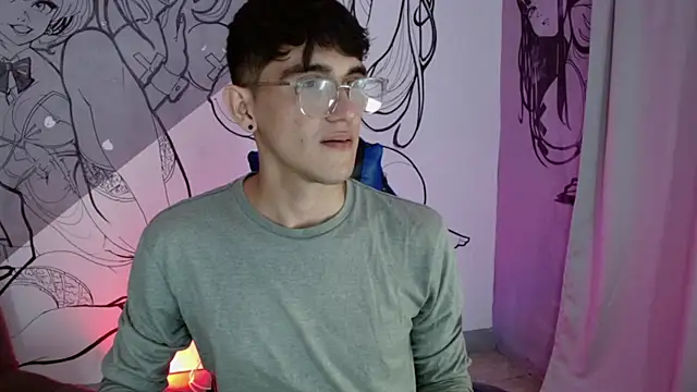 Snapshot of naif_fummy1 chatting on 8, 11, 2025 naif fummy1 online show from 8, 11, 2025