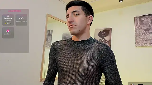 Snapshot of Un_Sluttyy chatting on 12, 2, 2026 Un Sluttyy online show from 12, 2, 2026