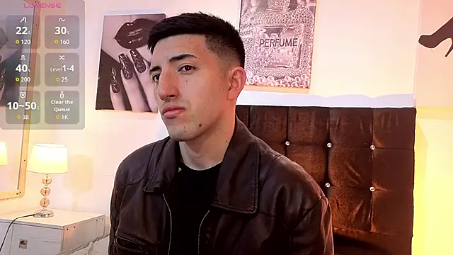 Snapshot of Un_Sluttyy chatting on 19, 2, 2026 Un Sluttyy online show from 19, 2, 2026