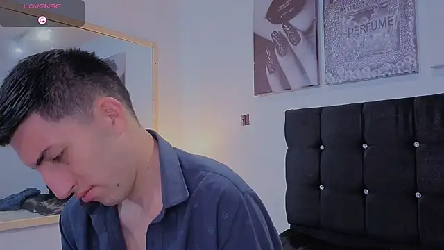 Snapshot of Un_Sluttyy chatting on 28, 2, 2026 Un Sluttyy online show from 28, 2, 2026