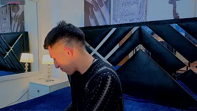 Un Sluttyy online show from 14, 4, 2026