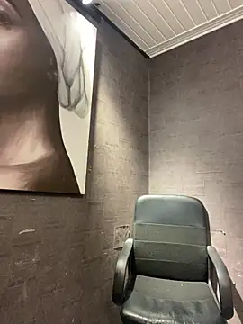 Snapshot of CelesteJones1 chatting on 17, 12, 2025 CelesteJones1 online show from 17, 12, 2025