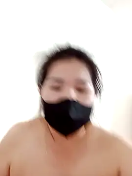 Snapshot of linhcutedam chatting on 7, 11, 2025 linhcutedam online show from 7, 11, 2025