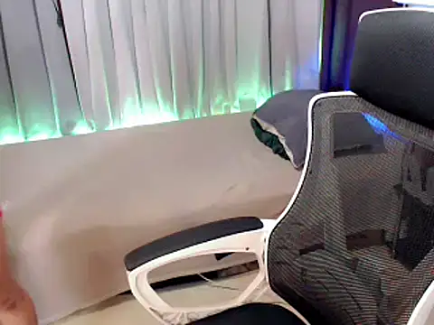 AvianaGoddess online show from 6, 8, 2026