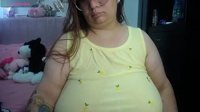 kattybbwbigboobs  online show from 19, 4, 2026