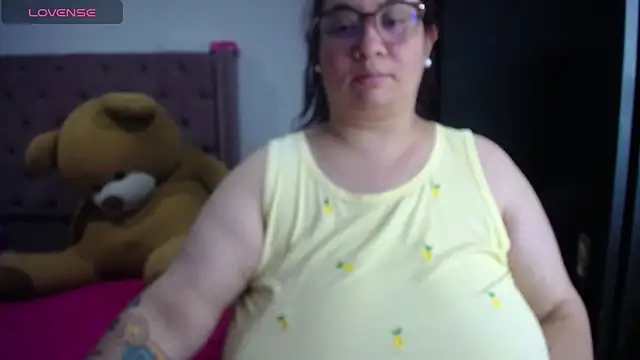 Snapshot of kattybbwbigboobs_ chatting on 29, 6, 2026 kattybbwbigboobs online show from 29, 6, 2026