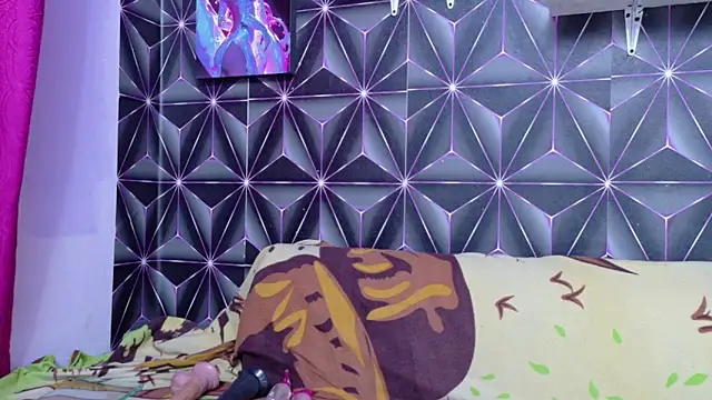 emilygrooe online show from 3, 12, 2025