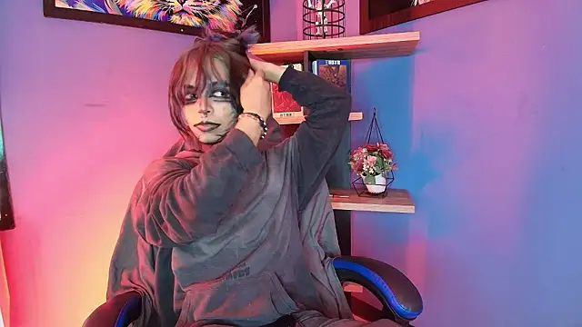 luxiel  online show from 26, 2, 2026