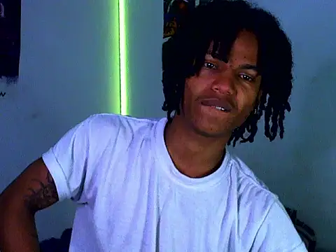 Snapshot of Arthur_1126 chatting on 4, 2, 2026 Arthur 1126 online show from 4, 2, 2026