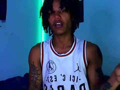 Snapshot of Arthur_1126 chatting on 8, 2, 2026 Arthur 1126 online show from 8, 2, 2026